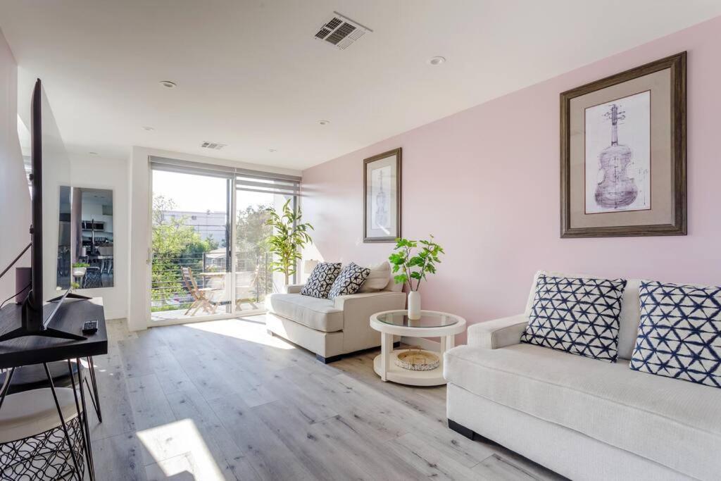 Stunning Hollywood Townhouse With Sunny Views Vila Los Angeles Exterior foto
