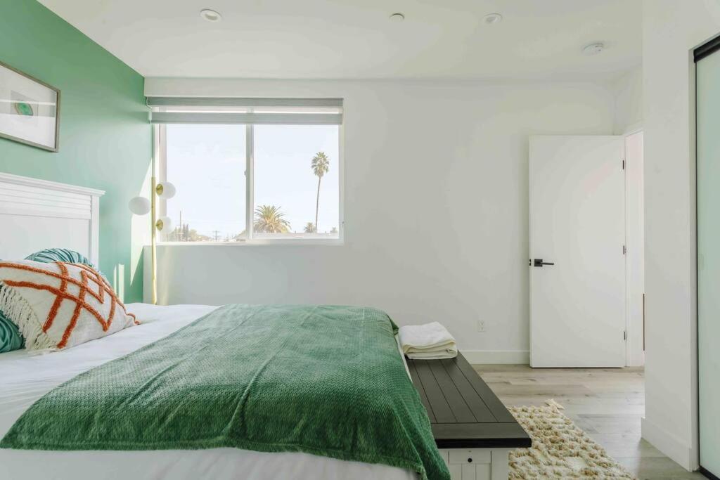 Stunning Hollywood Townhouse With Sunny Views Vila Los Angeles Exterior foto
